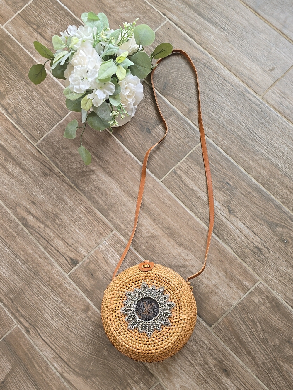 Vintage Lv Round Woven Ratan  Strap Lv Straw Crossbody Bag – Tan